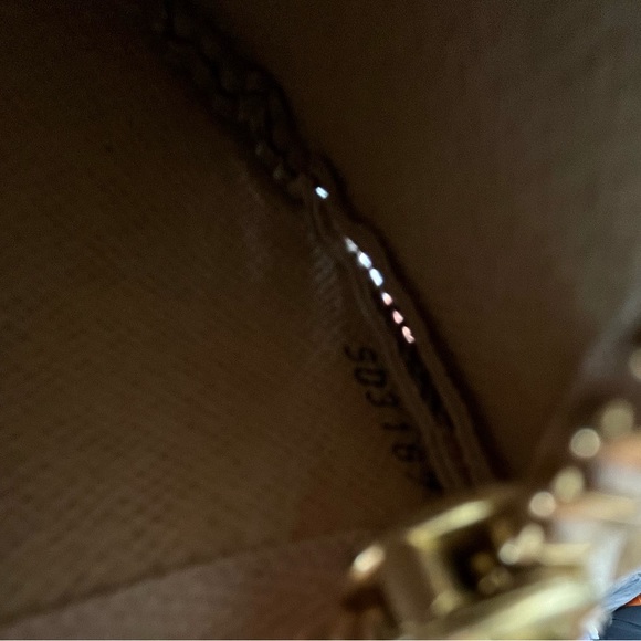 $3️⃣9️⃣5️⃣ Louis Vuitton Key Cle Damier Azur - Picture 4 of 5